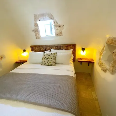 Trullideserio Bed & Breakfast *