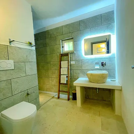 Oda ve Kahvaltı Trullideserio 4*