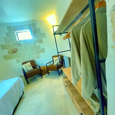 Trullideserio Oda ve Kahvaltı 4*