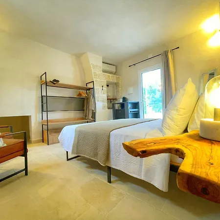 Trullideserio Bed & Breakfast *