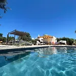 Bed and breakfast Trullideserio 4*
