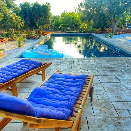 Bed & Breakfast Trullideserio 4*